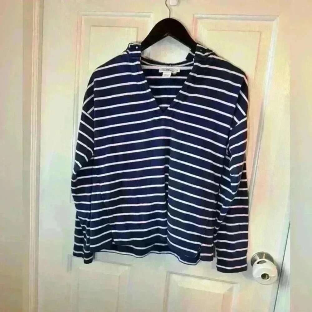 VINEYARD VINES, women’s sweater, size small, striped with pockets